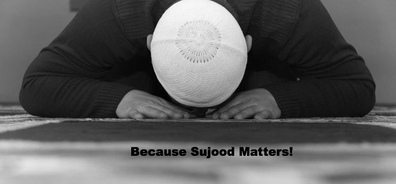 Using SalatBuddy while wearing a robe